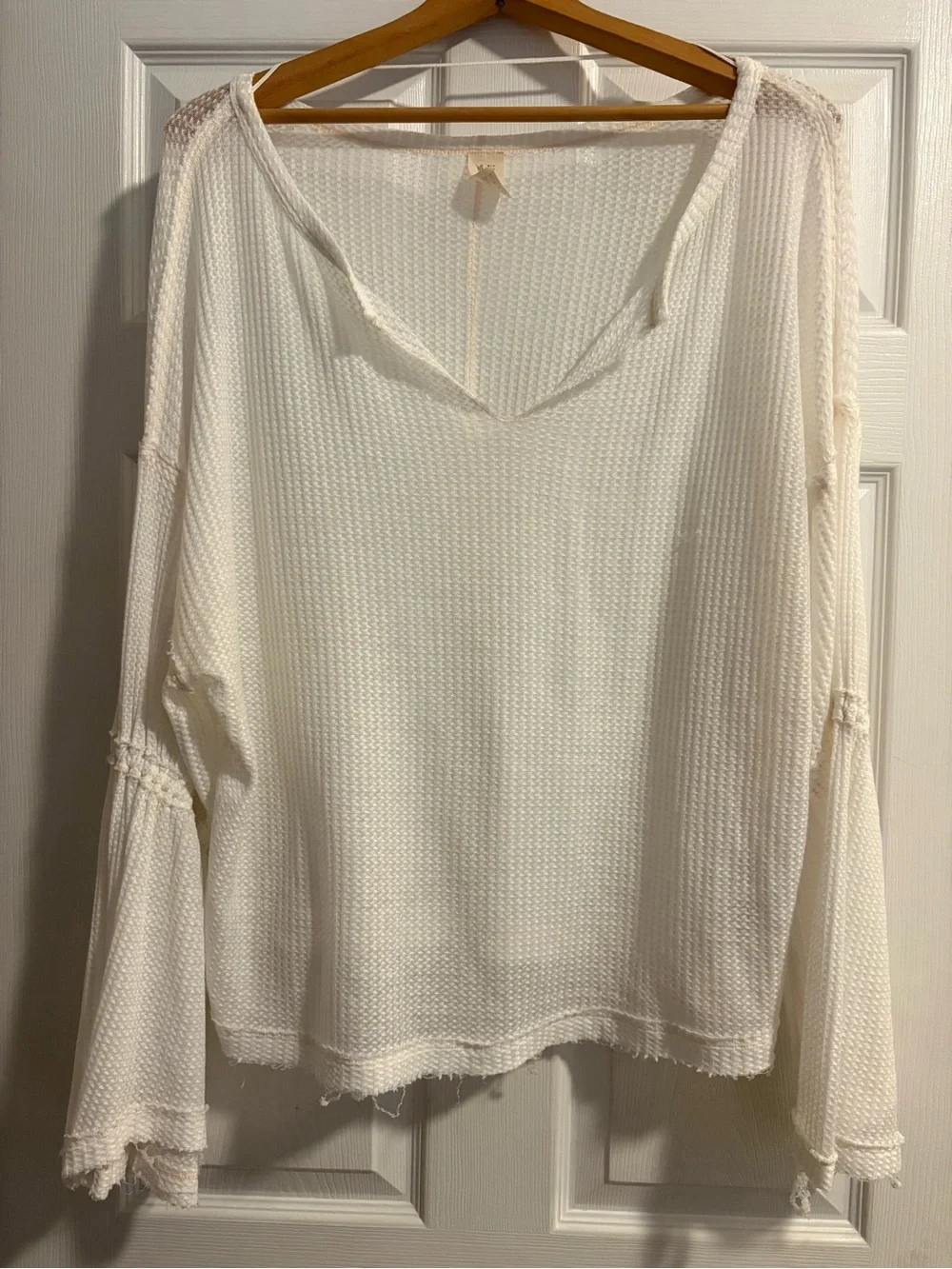 FREE PEOPLE - Dahlia White Thermal Long Sleeve Top Sz Large